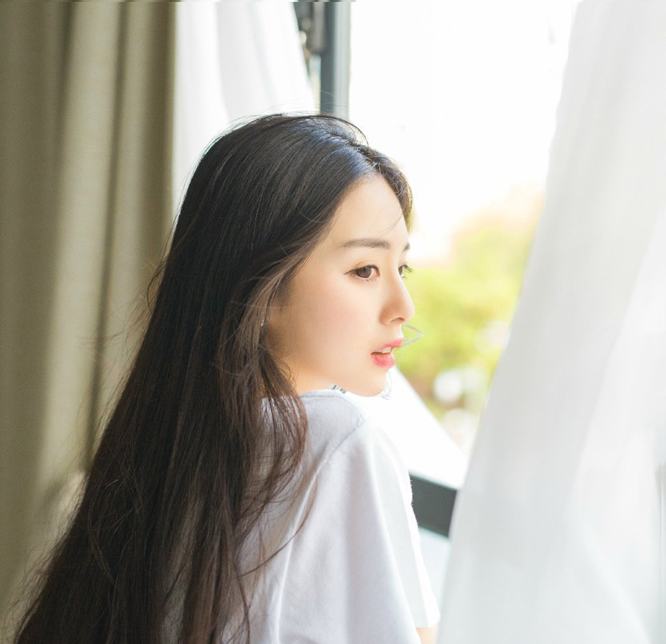 “包括在下。”点点头，事到如今，十万大军围城，城中军民已经跟刘璋离心离德，孟达已经没必要继续遮掩下去了。